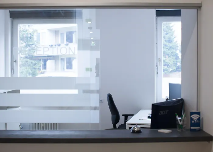 & Monteurzimmer Bei Hansezimmer Vandrerhjem *