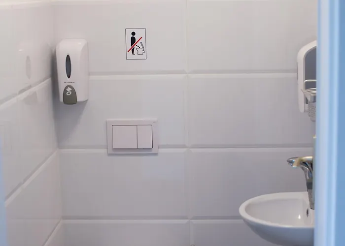 & Monteurzimmer Bei Hansezimmer Vandrerhjem *