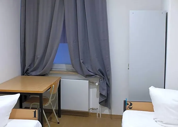 & Monteurzimmer Bei Hansezimmer Vandrerhjem *
